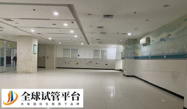 东营市人民医院大厅